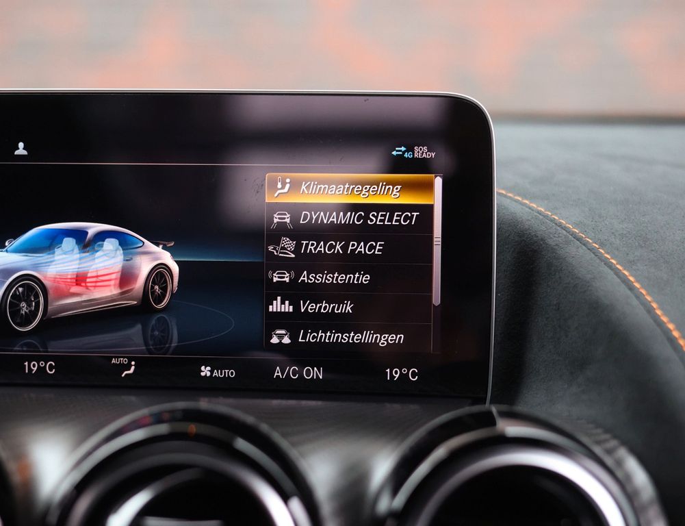 Mercedes-Benz AMG GT 2024