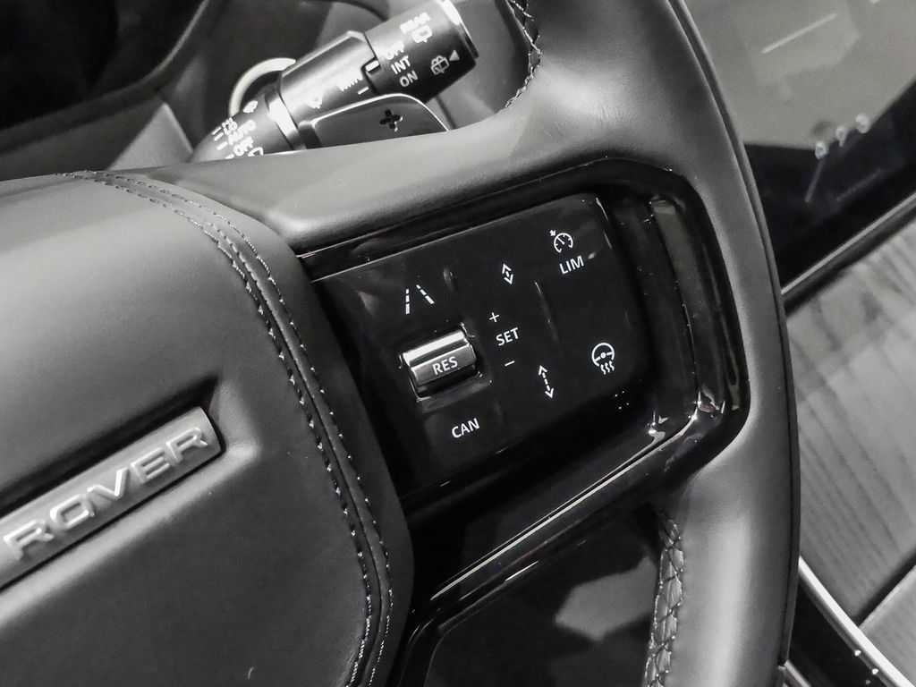Land Rover Range Rover Velar 2025