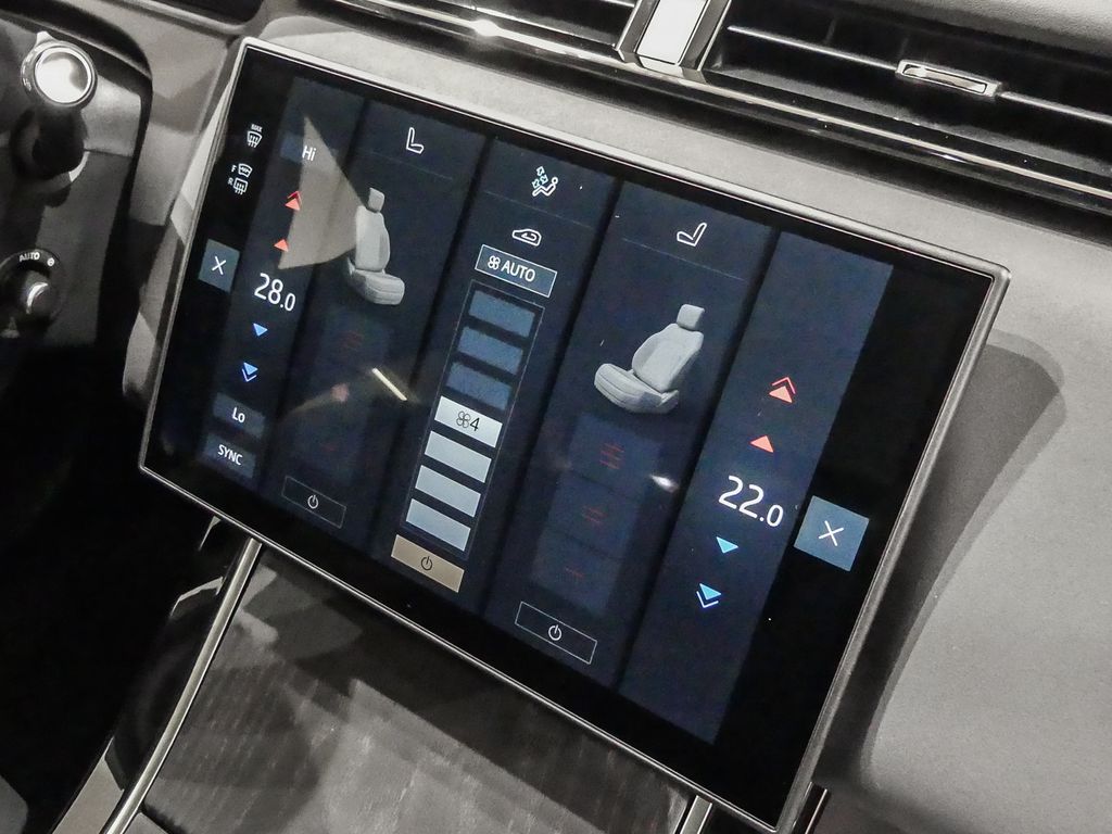 Land Rover Range Rover Velar 2025