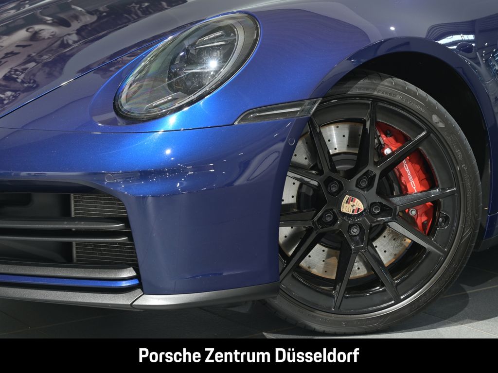 Porsche 992 2025