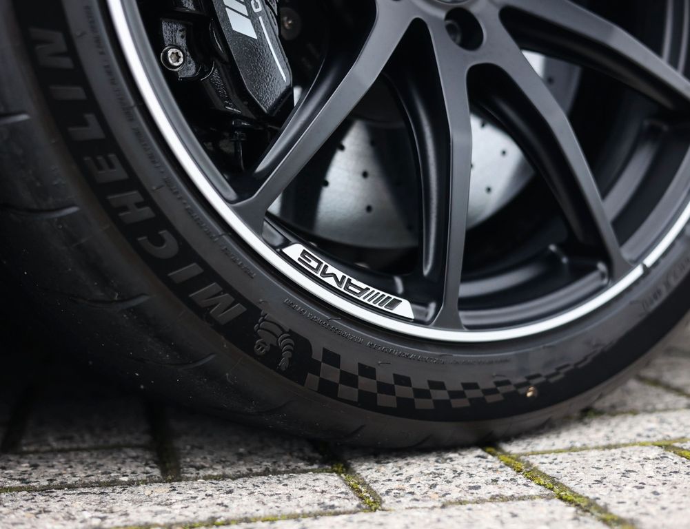 Mercedes-Benz AMG GT 2024