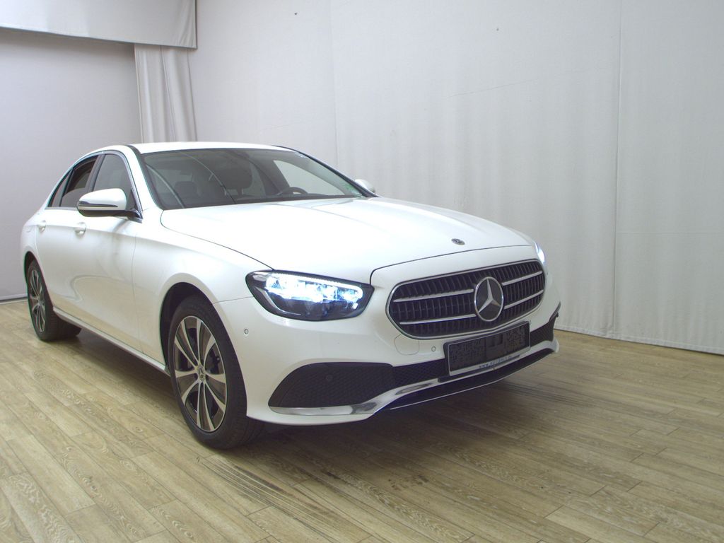 Mercedes-Benz E 300 2022
