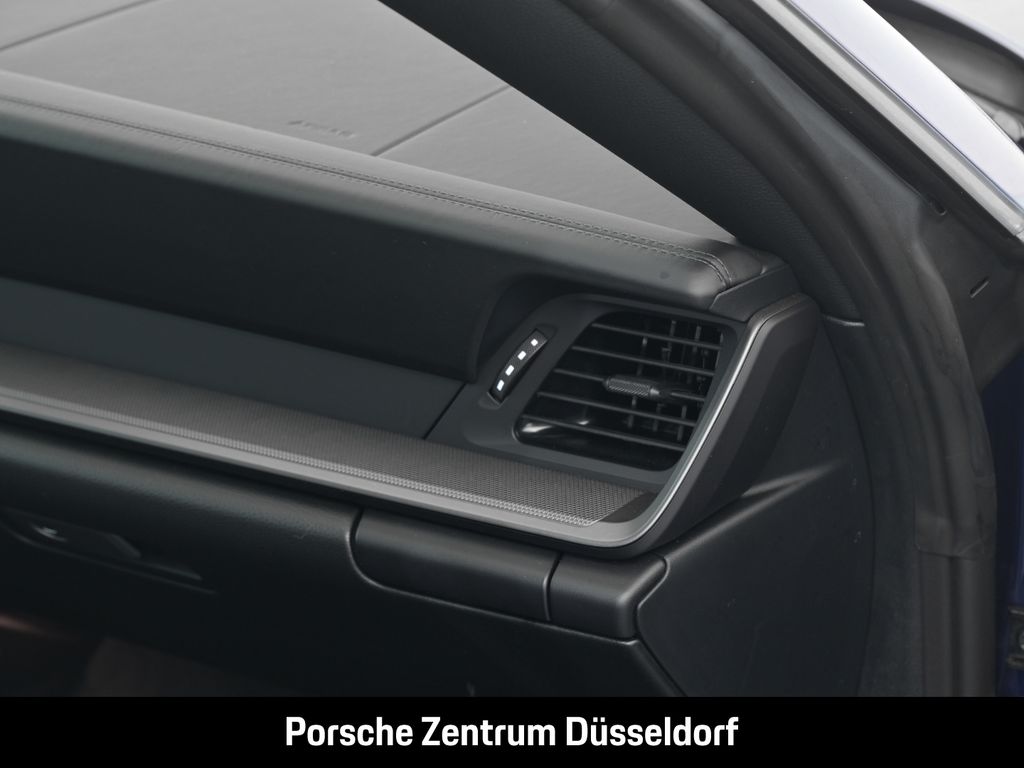 Porsche 992 2025