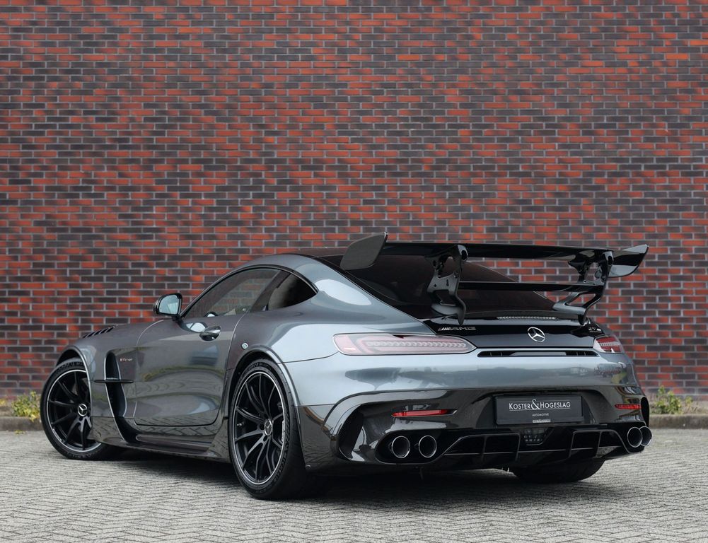 Mercedes-Benz AMG GT 2024