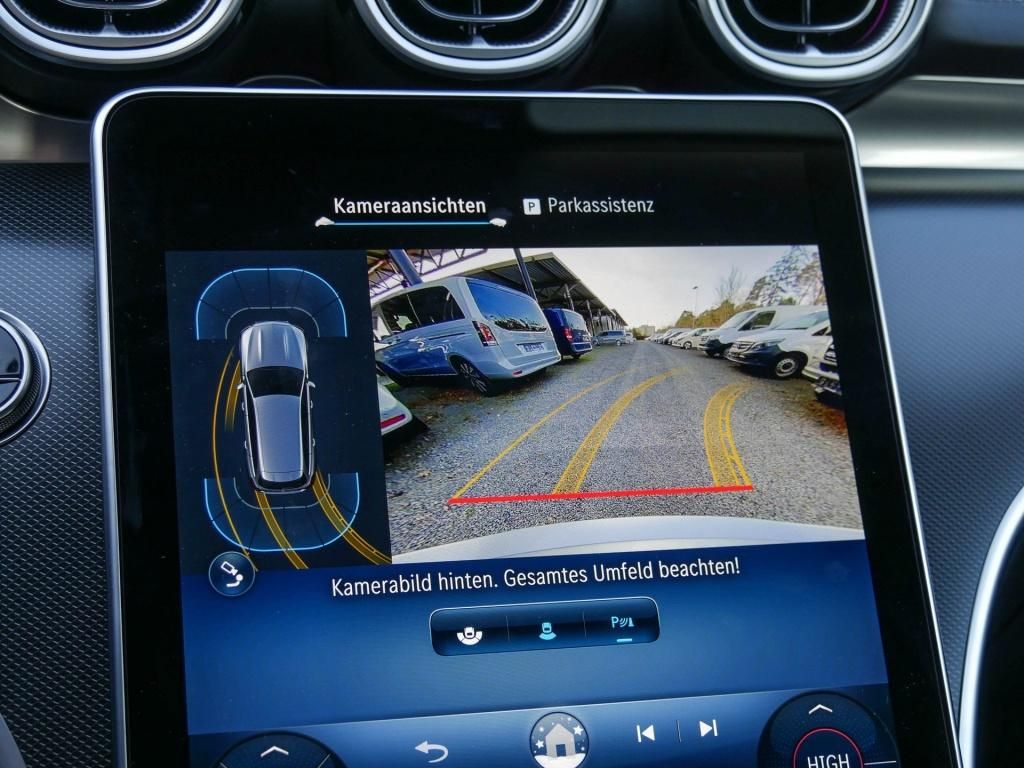 Mercedes-Benz C 220 2025