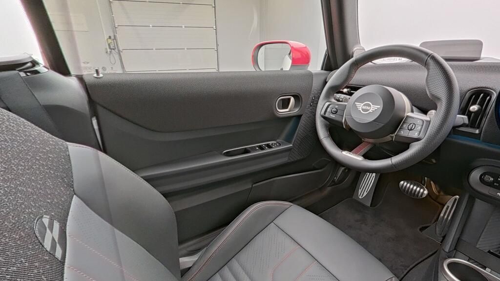 MINI John Cooper Works Cabrio 2025