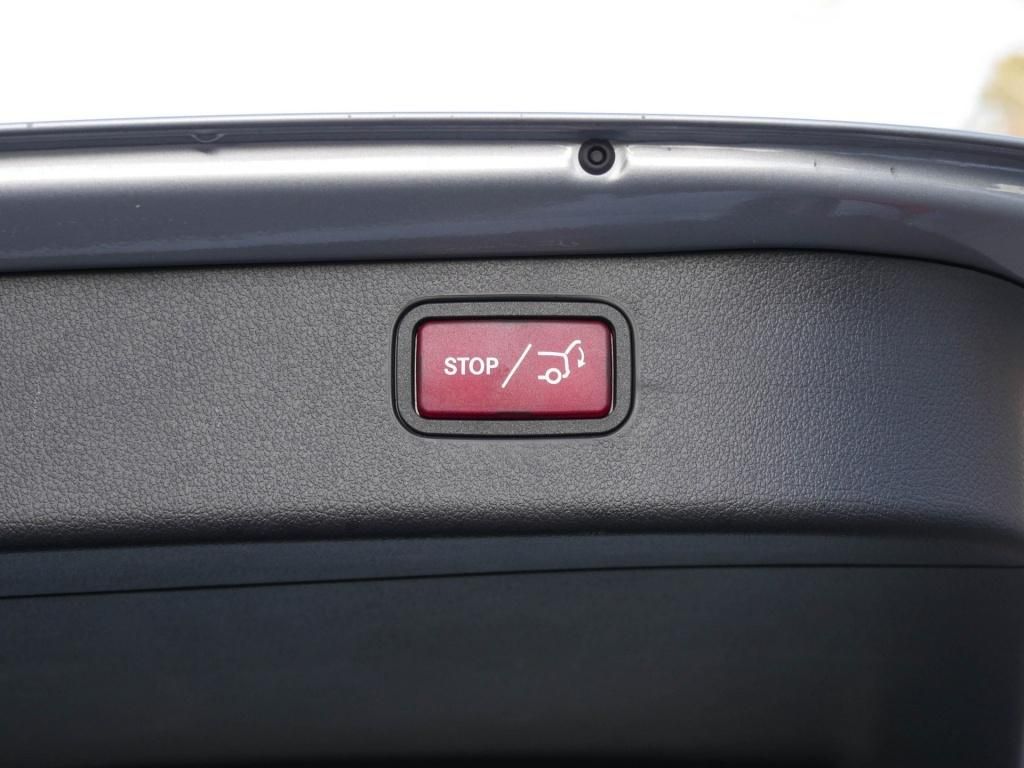 Mercedes-Benz C 220 2025