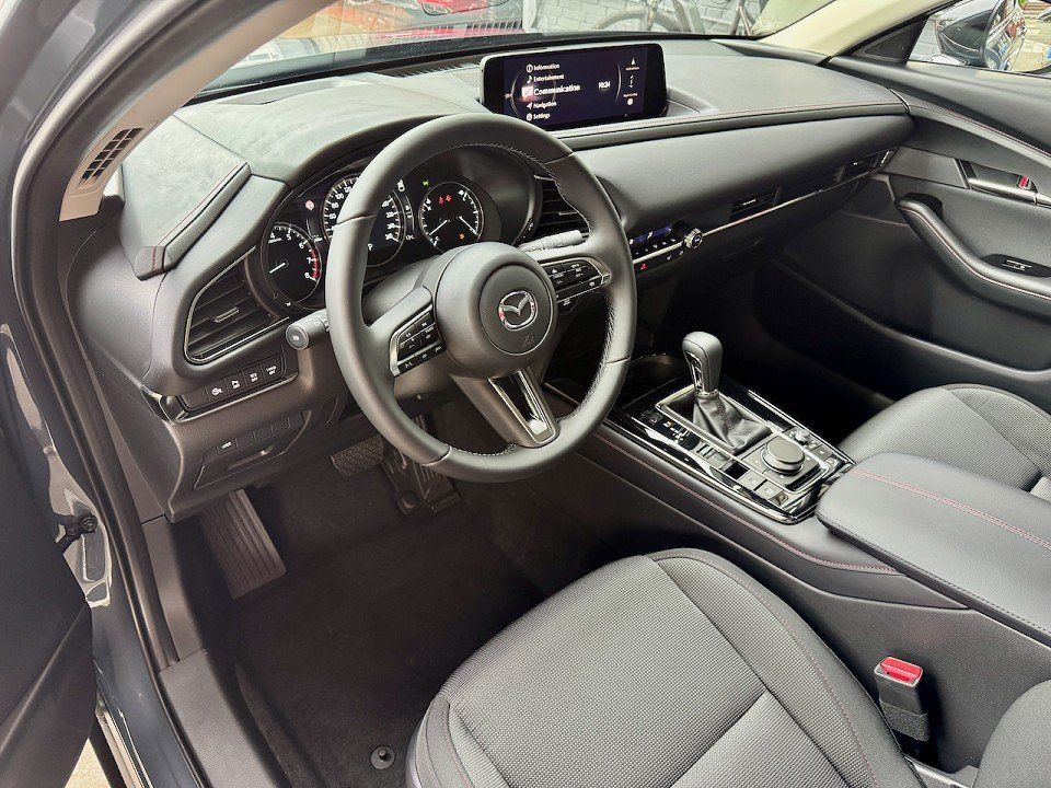 Mazda CX-30 2025
