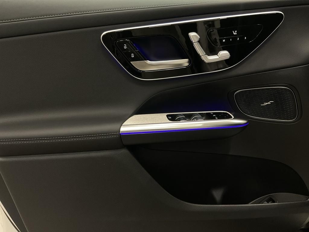 Mercedes-Benz GLC 300 2025