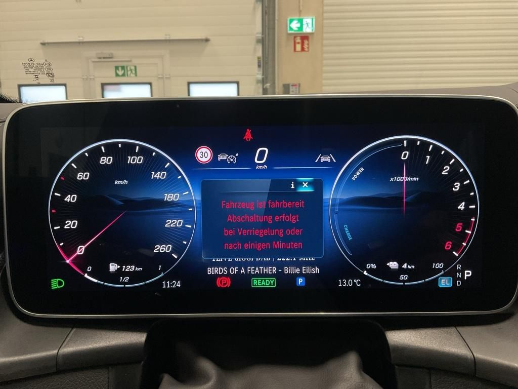 Mercedes-Benz GLC 300 2025