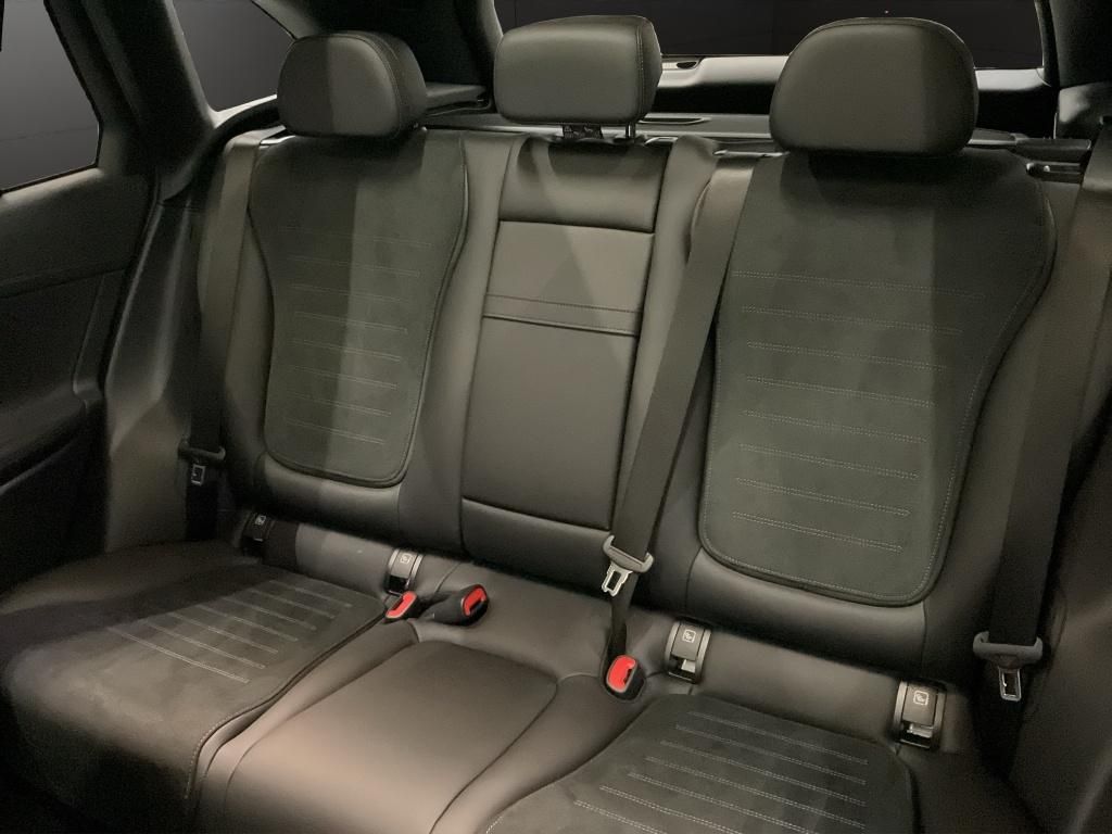 Mercedes-Benz GLC 300 2025