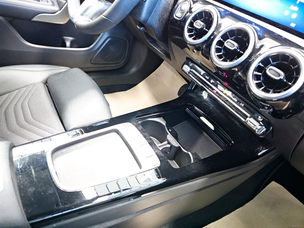 Mercedes-Benz CLA 180 2024