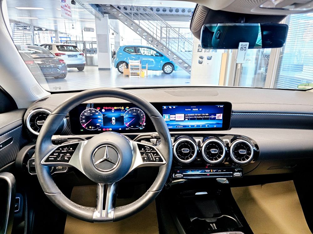 Mercedes-Benz CLA 180 2024