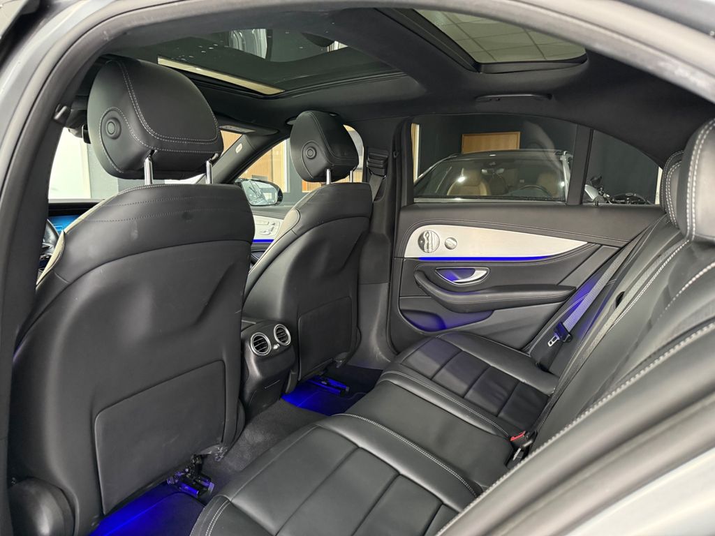 Mercedes-Benz E 300 2023