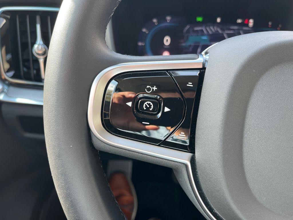 Volvo V60 Cross Country 2024