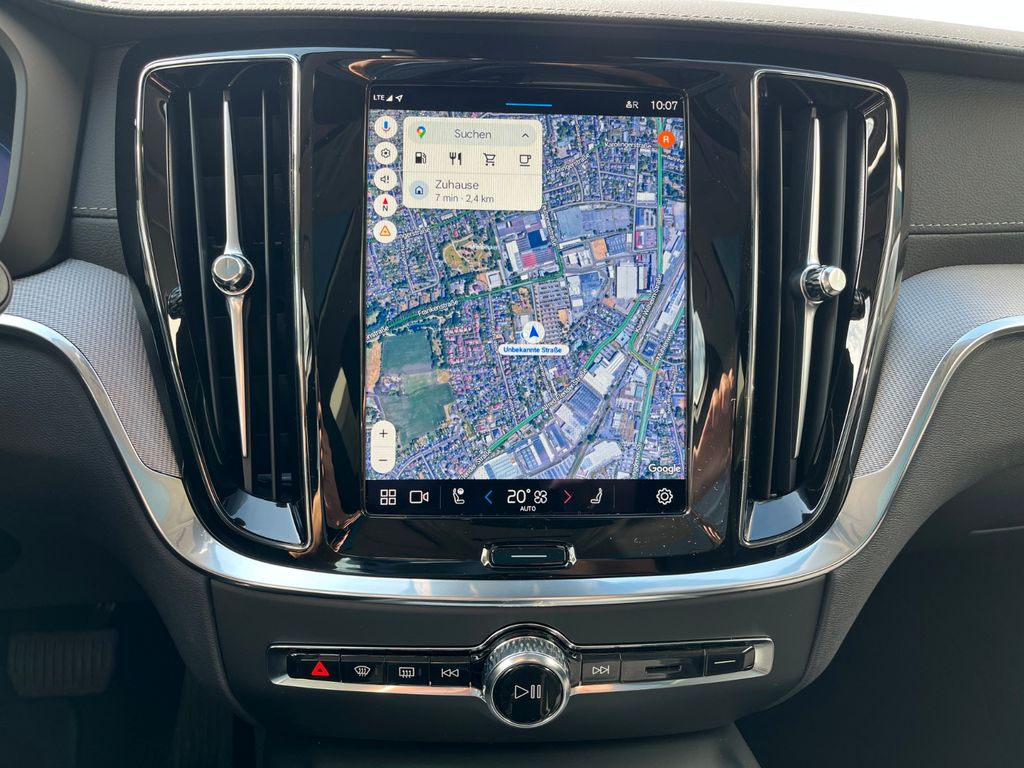 Volvo V60 Cross Country 2024