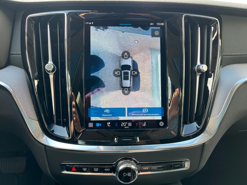 Volvo V60 Cross Country 2024