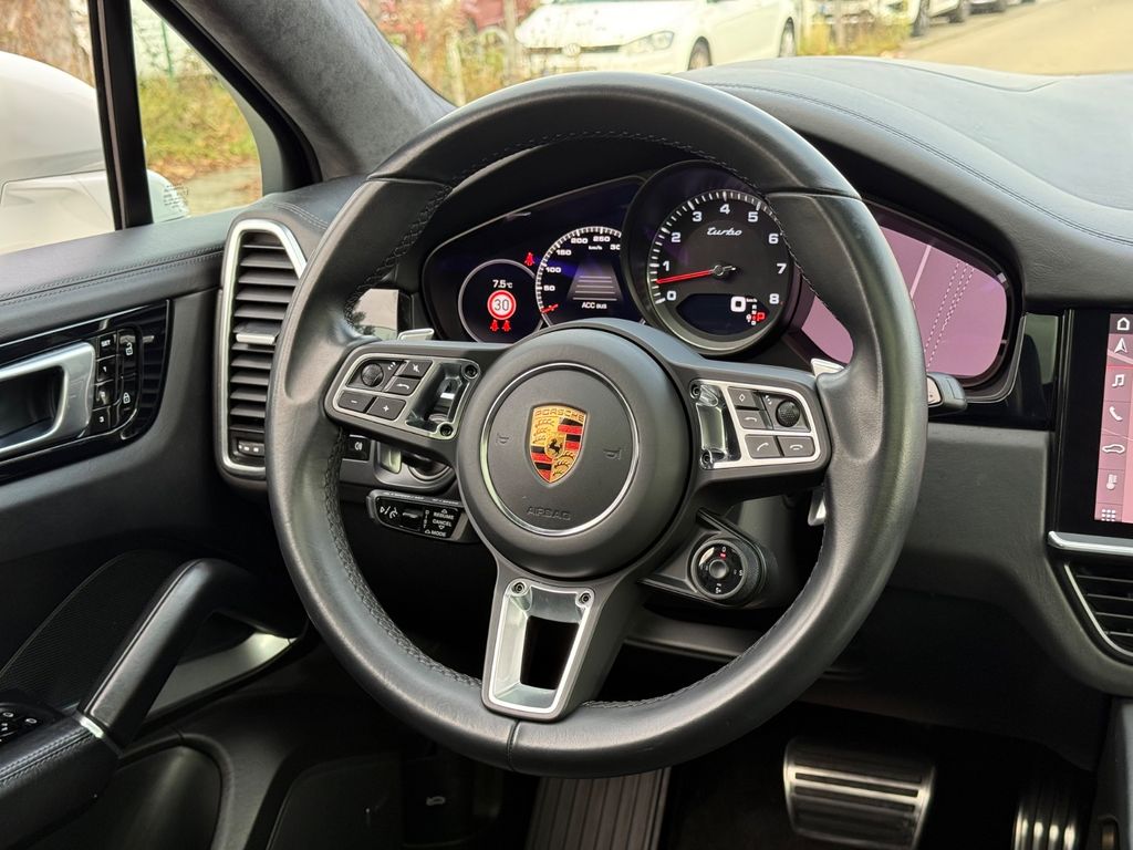 Porsche Cayenne 2021