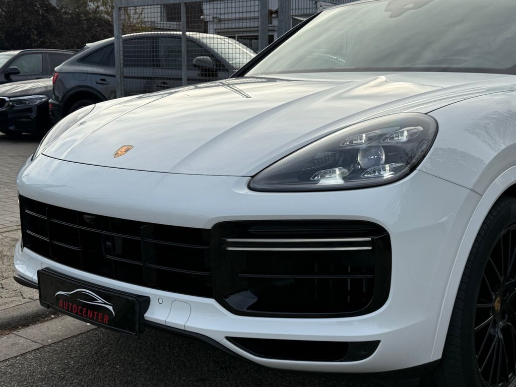 Porsche Cayenne 2021
