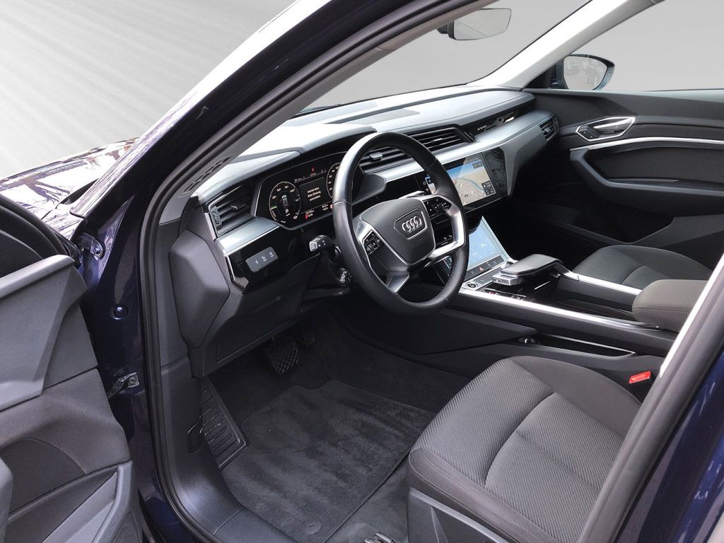 Audi e-tron 2023