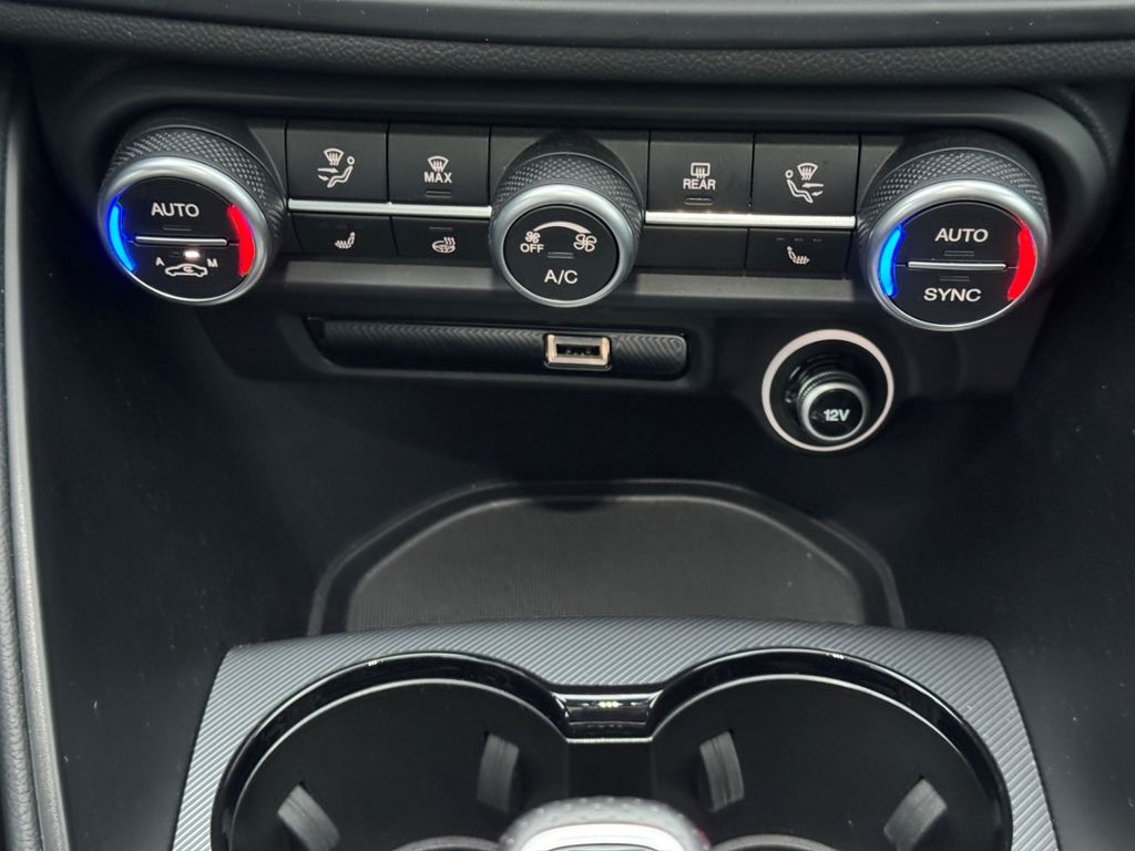 Alfa Romeo Giulia 2023