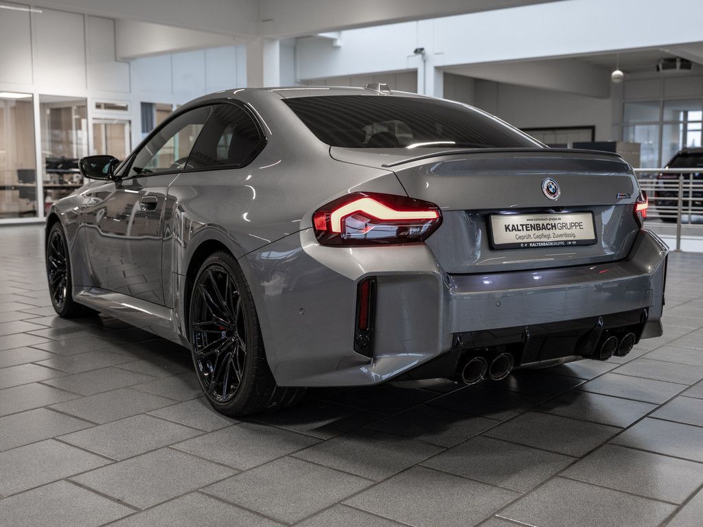 BMW M2 2025