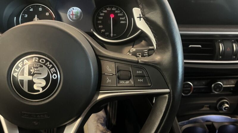 Alfa Romeo Stelvio 2017