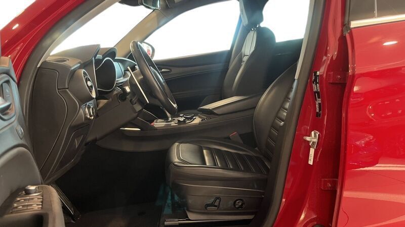 Alfa Romeo Stelvio 2017