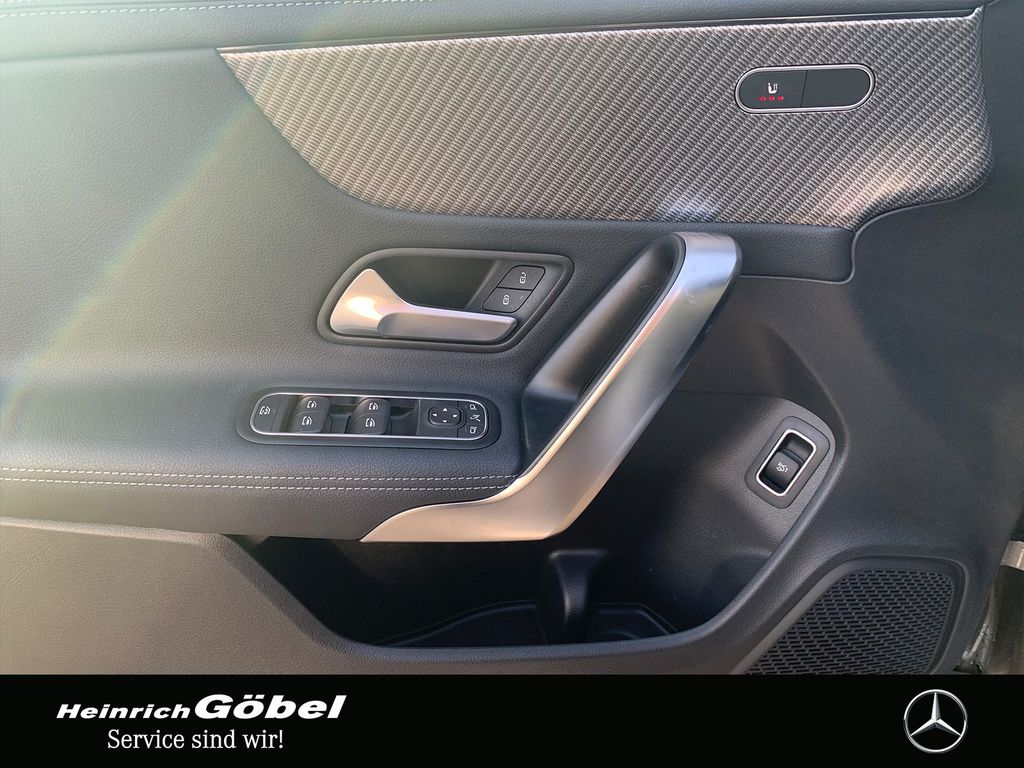 Mercedes-Benz CLA 180 2025