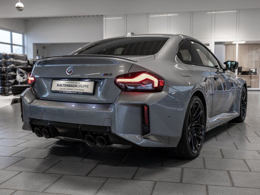 BMW M2 2025
