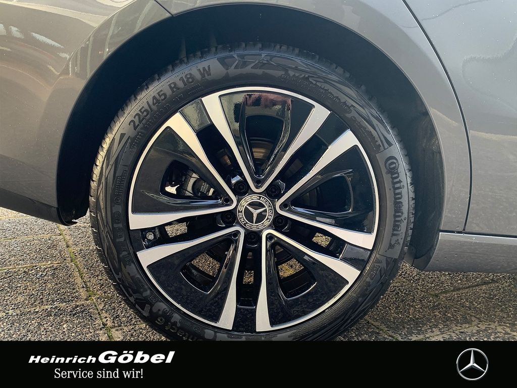 Mercedes-Benz CLA 180 2025