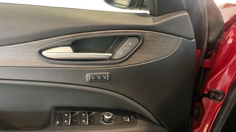 Alfa Romeo Stelvio 2017