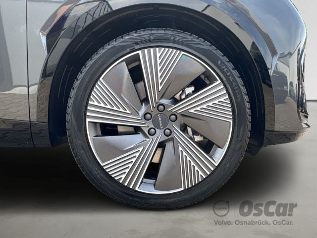 Lynk&amp;Co 08 2025