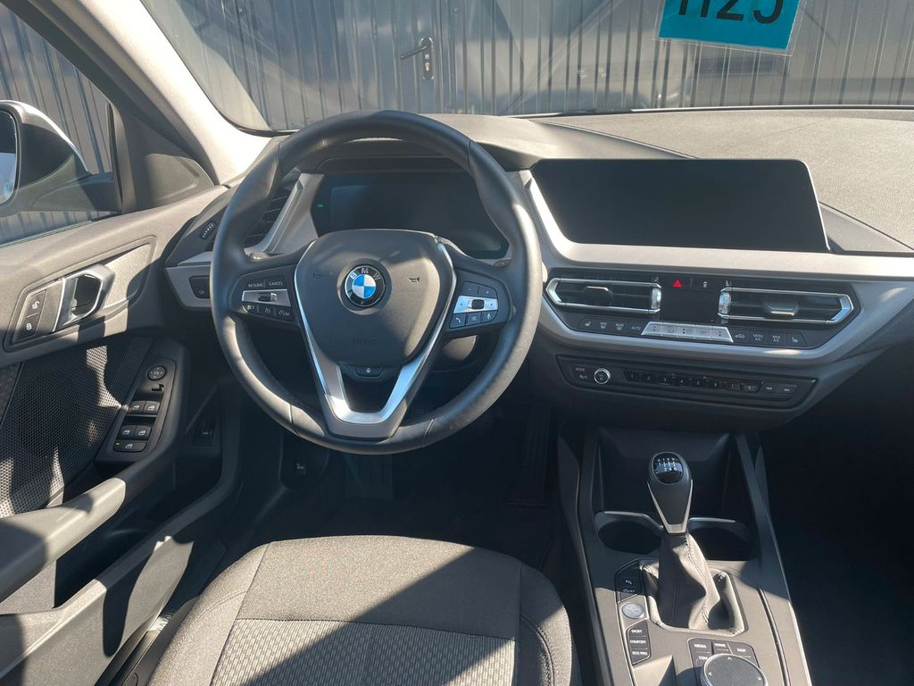 BMW 116 2024