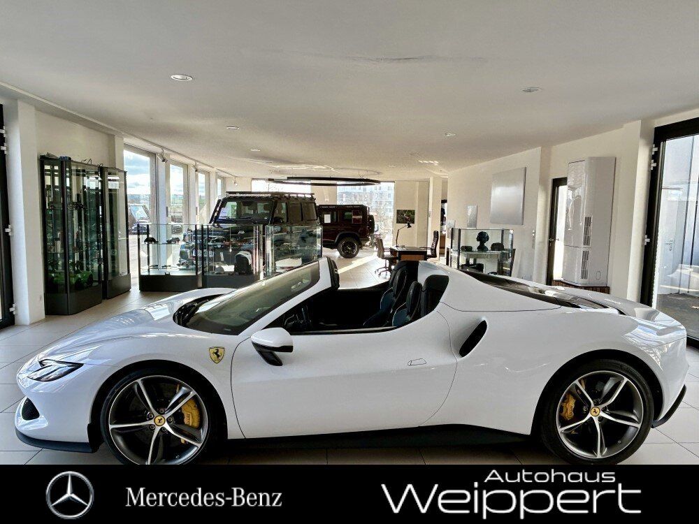 Ferrari 296 GTS 2025