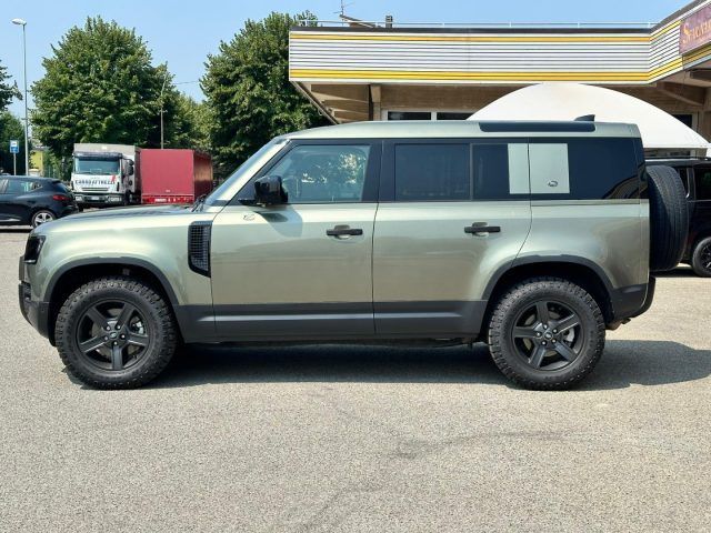 Land Rover Defender 2021