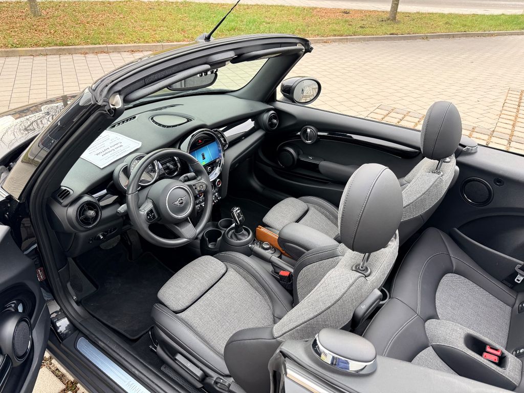 MINI Cooper Cabrio 2022