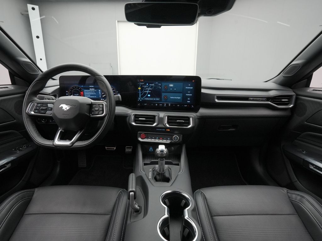 Ford Mustang 2025