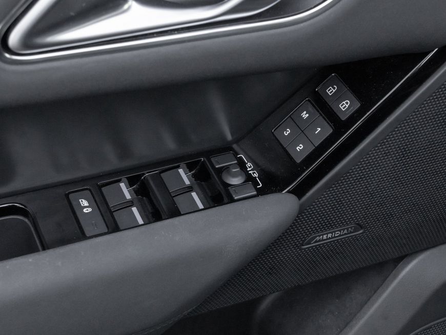 Land Rover Range Rover Velar 2024