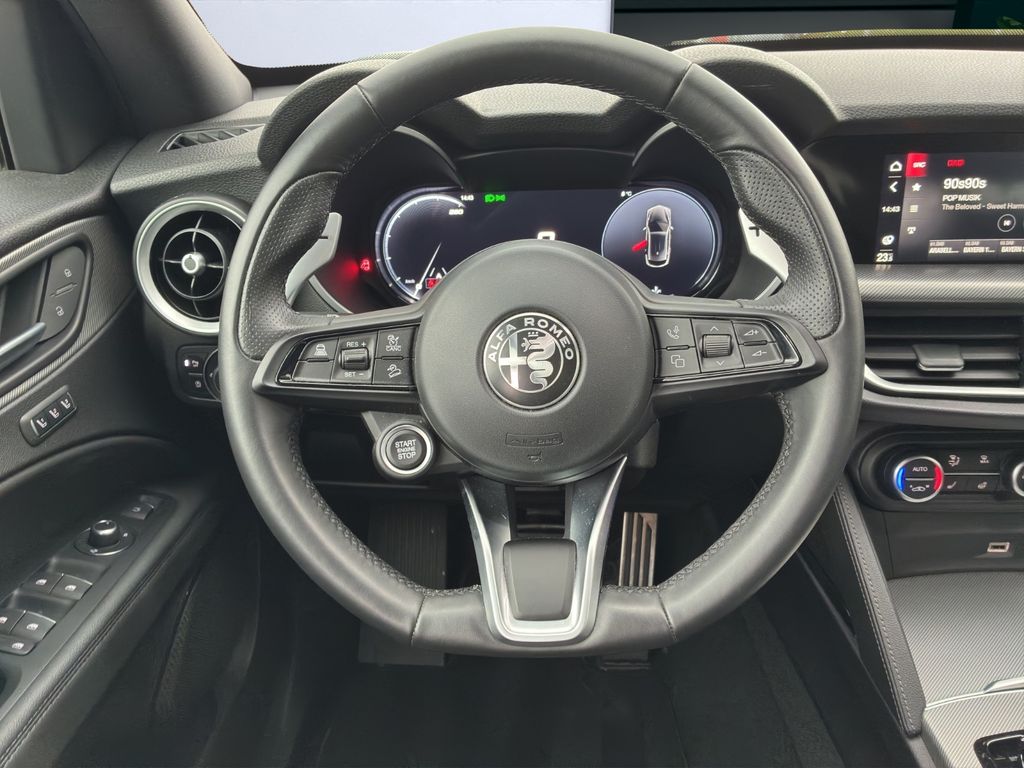 Alfa Romeo Stelvio 2023