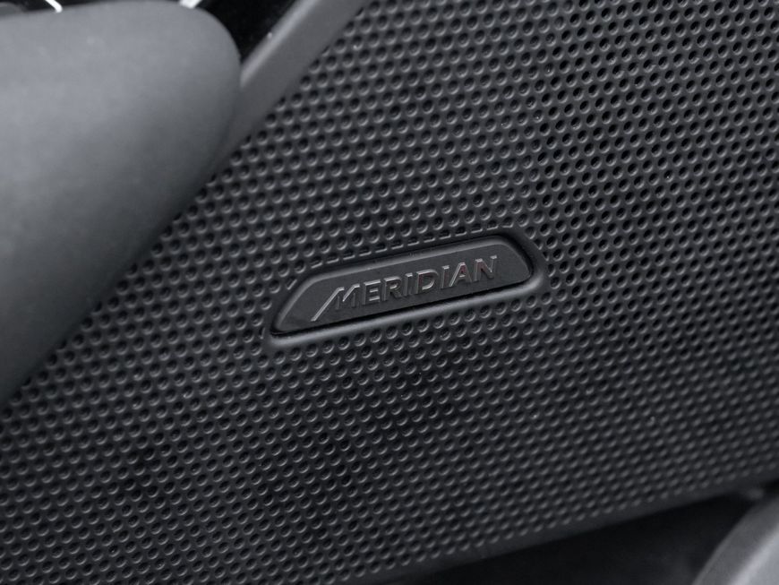 Land Rover Range Rover Velar 2024