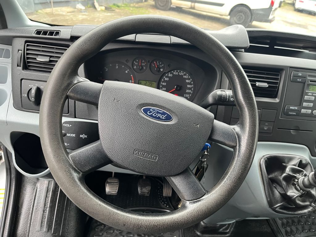 Ford Transit 2010
