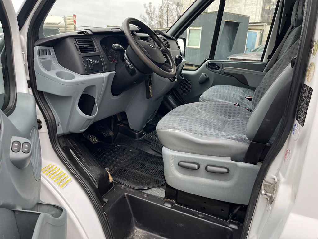 Ford Transit 2010