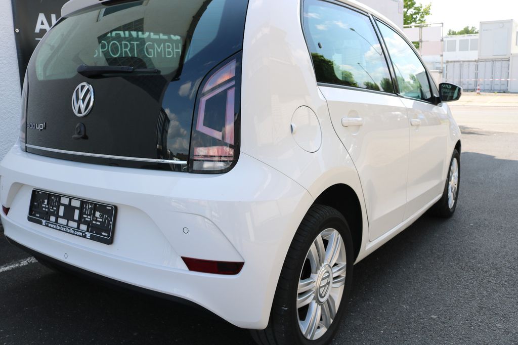 Volkswagen up! 2017