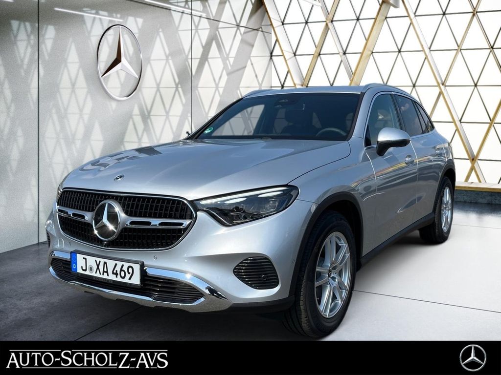 Mercedes-Benz GLC 200 2025