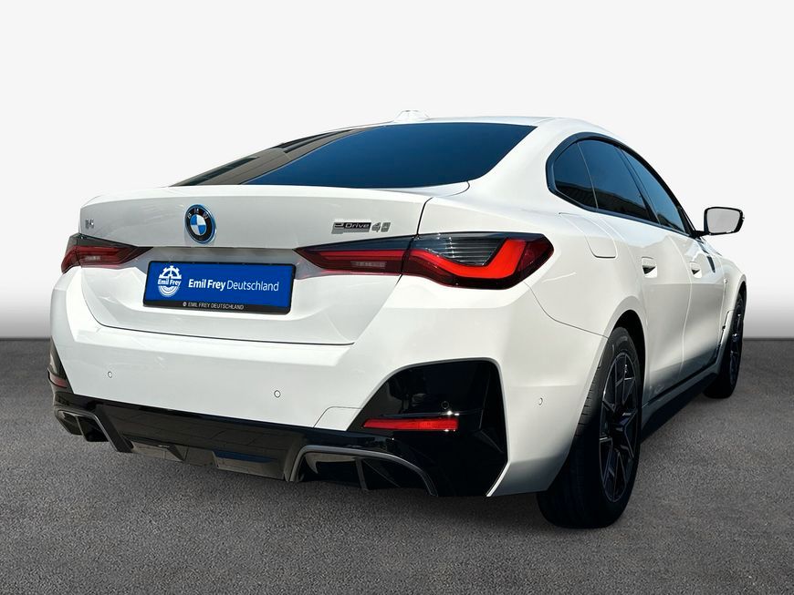 BMW i4