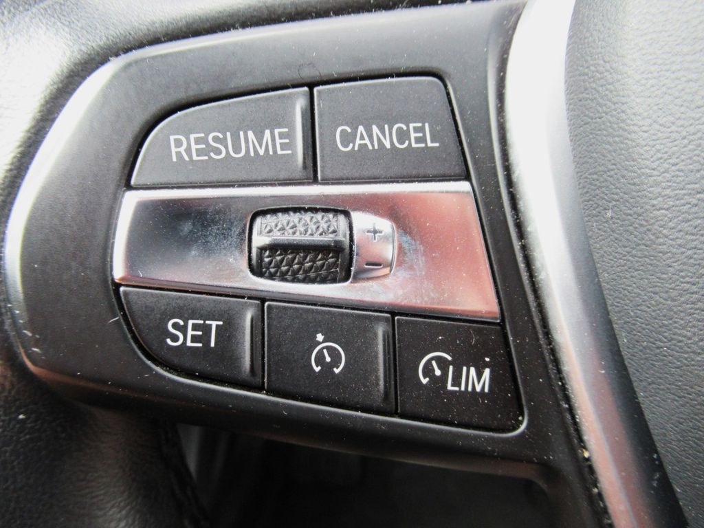 BMW 318 2021