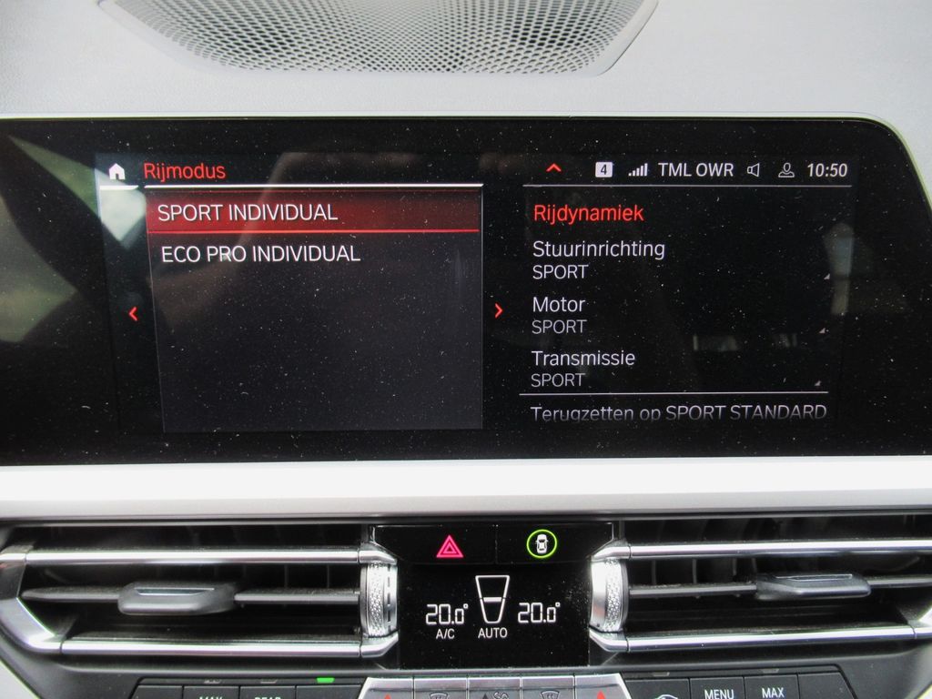 BMW 318 2021