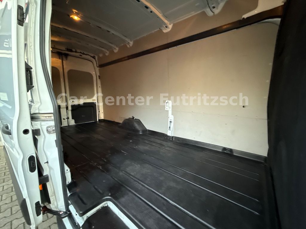 Ford Transit 2024