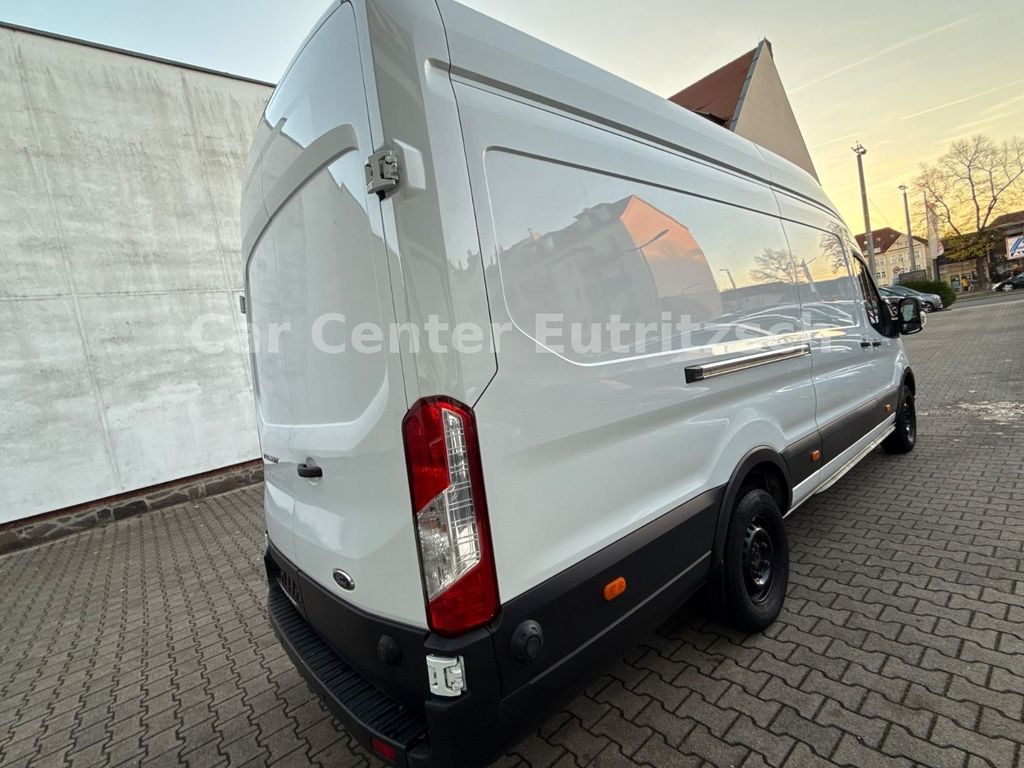 Ford Transit 2024